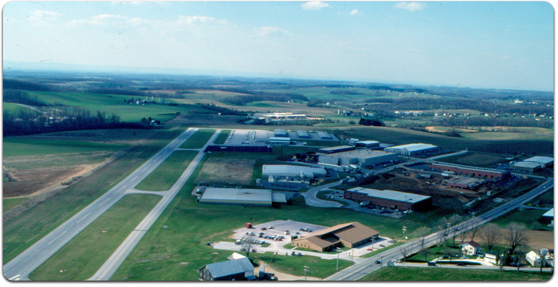 airport image from 1980
